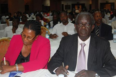 Dr. David Kihumuro Apuuli, Director General, Uganda AIDS Commission (UAC) - Right attended the MakSPH, CHS/CDC organised Public Dialogue on 23rd August 2012, Imperial Royale Hotel, Kampala Uganda.